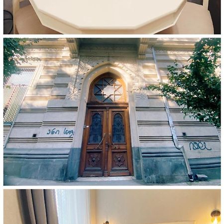 Sofiko Apartment In A Legendary Building Tbilisi Esterno foto